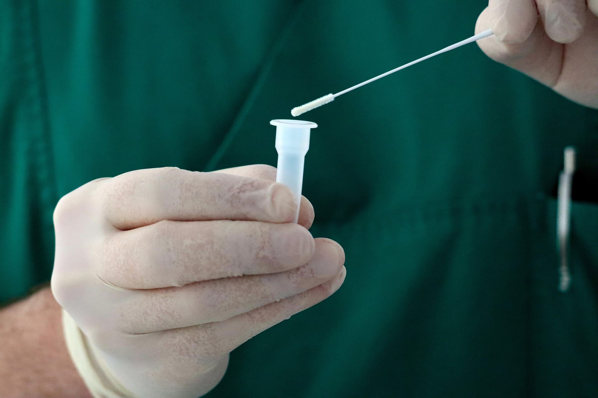 Auch mit einem positiven  Coronatest sind Sie womöglich kerngesund