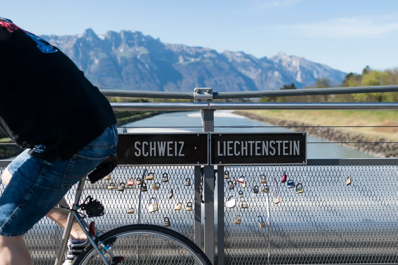 Die Schweiz und Liechtenstein müssen dem internationalen Gleichschritt widerstehen